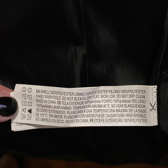 Quilted Velvet Coat - Picture 7 of 9